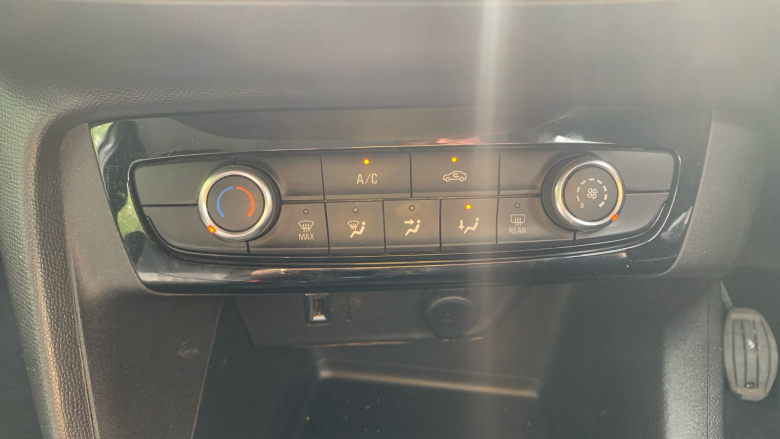 Vauxhall Corsa 1.2 SE 5dr Petrol Hatchback